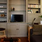 Warm Apartment Near Montmartre