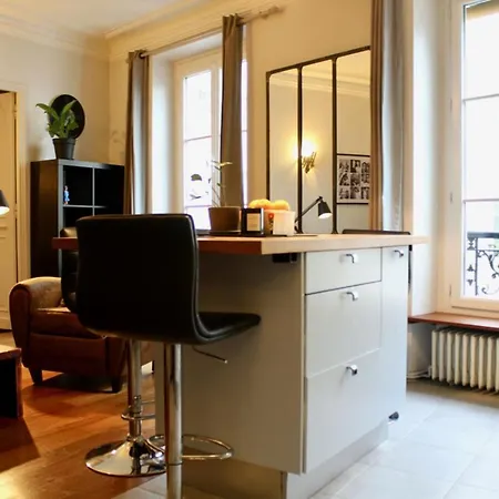 Warm Near Montmartre *